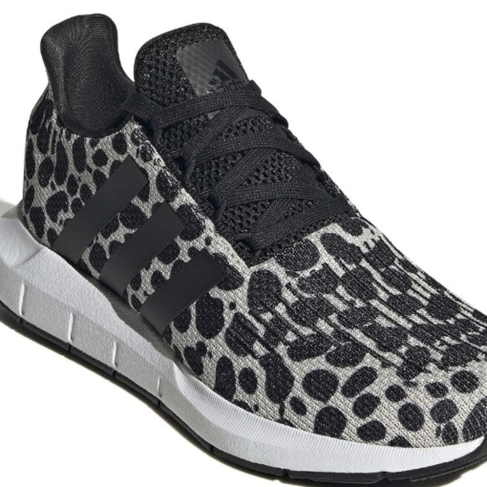 Adidas Women's Black and Gray Sneakers
